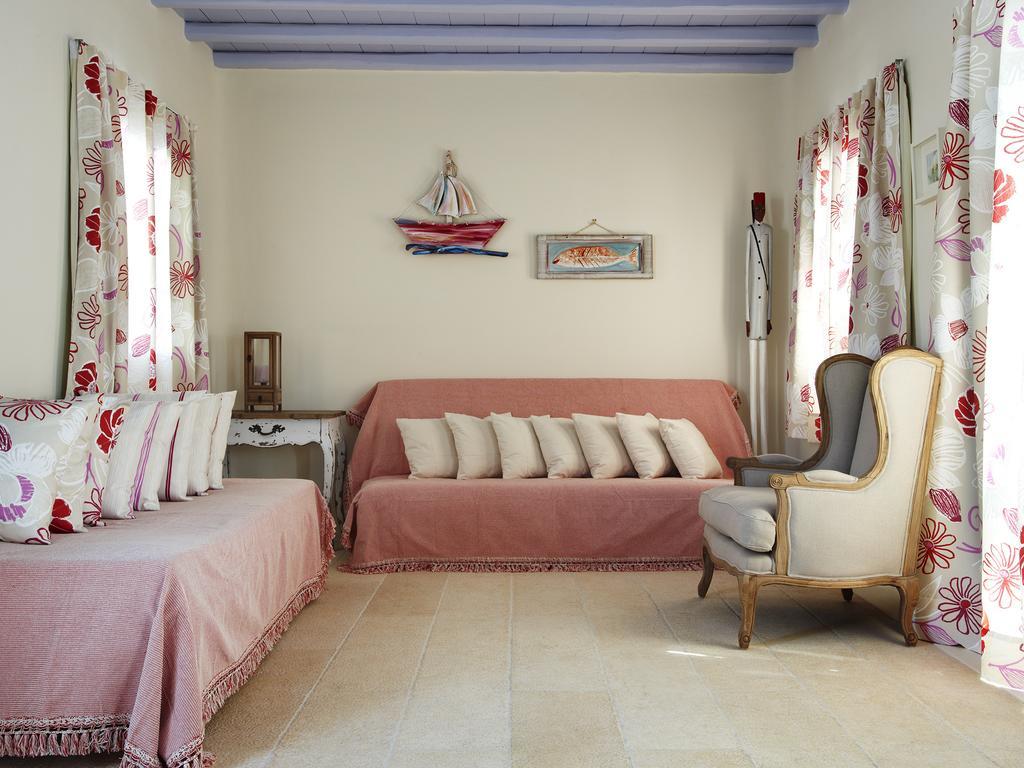 Gt Luxury Suites Орнос Стая снимка