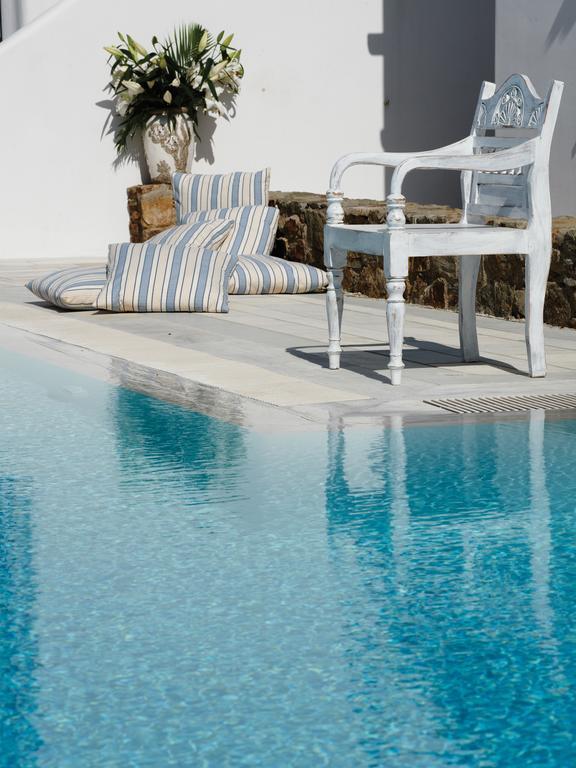 Gt Luxury Suites Орнос Екстериор снимка
